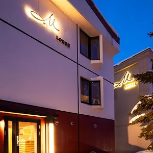 Guest house M